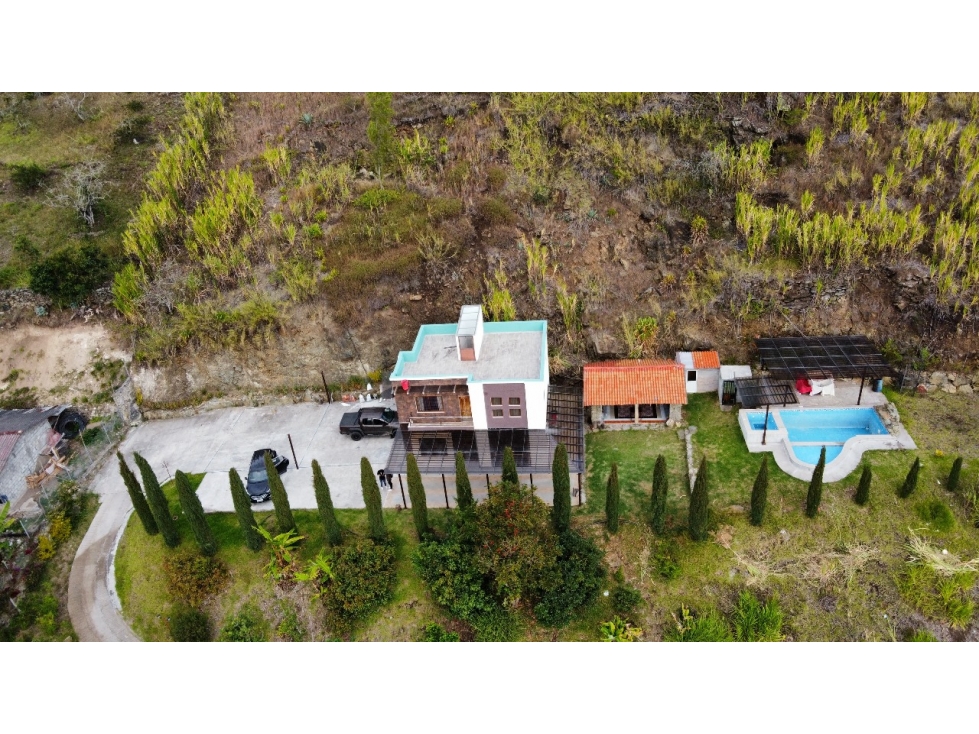 Venta de Quinta en Paute, Frente al Parque Lineal - 1