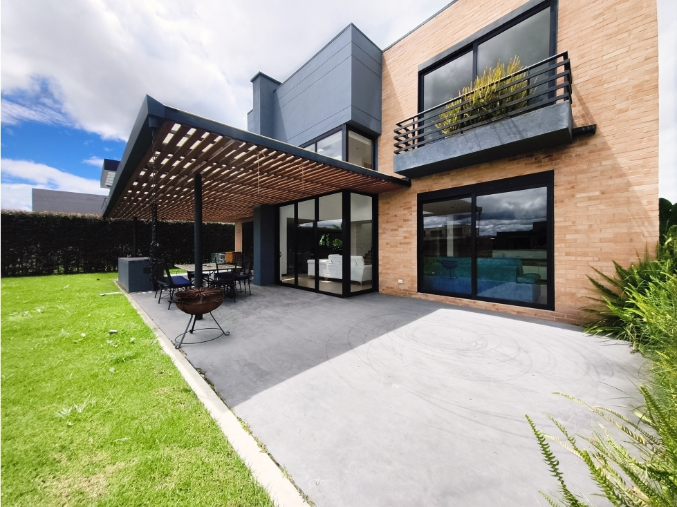 Espectacular casa en Venta en el Club San Jacinto Chía — foto 3