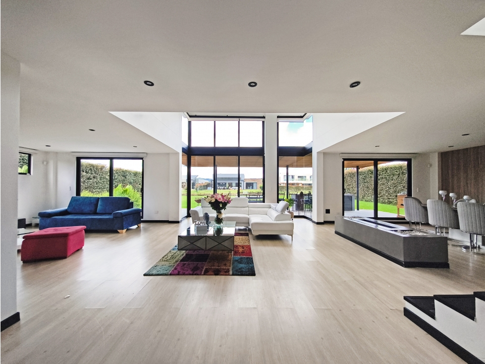 Espectacular casa en Venta en el Club San Jacinto Chía — foto 4