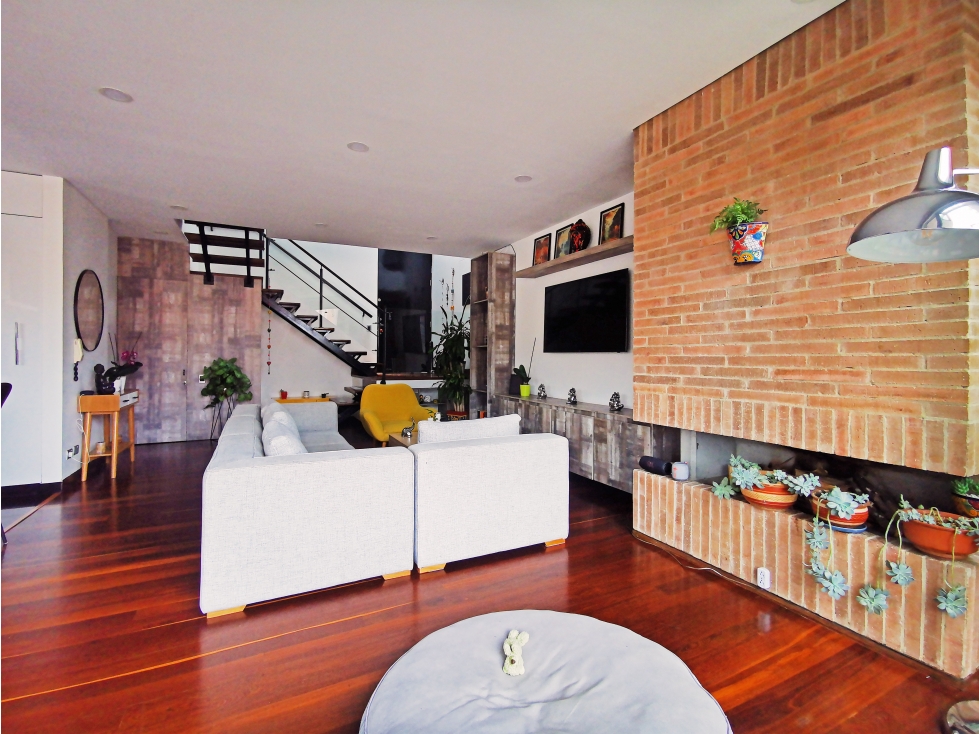 Apartamento Duplex en Arriendo en Chicó Navarra Bogotá — foto 2