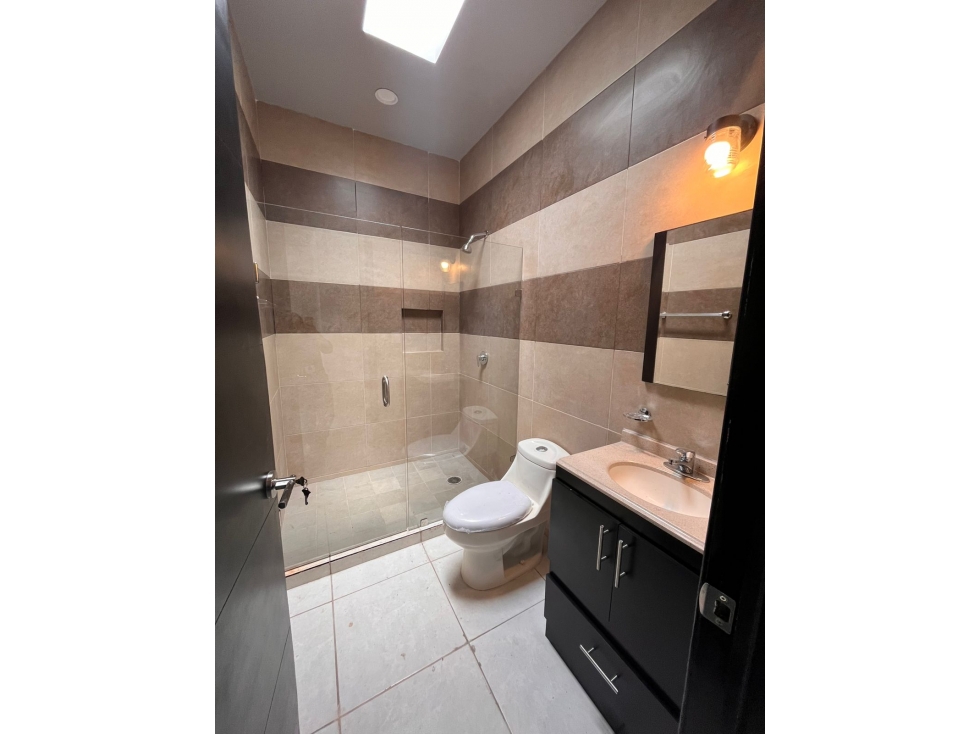 CASA EN VENTA EN RESIDENCIAL VALLE REAL 12, TAPACHULA CHIAPAS - 6