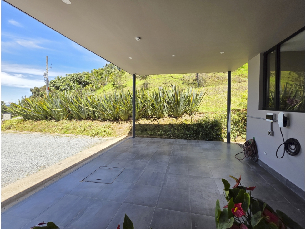 Venta Casa Alto de Palmas, un solo nivel, unidad cerrada, moderna — foto 4