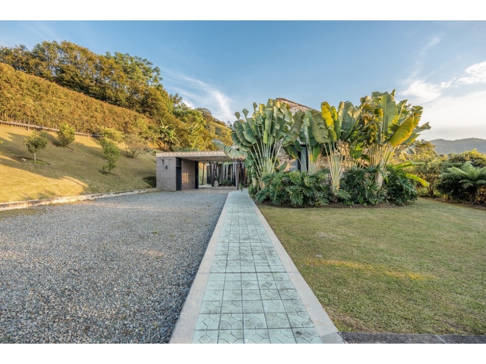 Venta casa campestre en Envigado, Loma del Escobero parte baja
