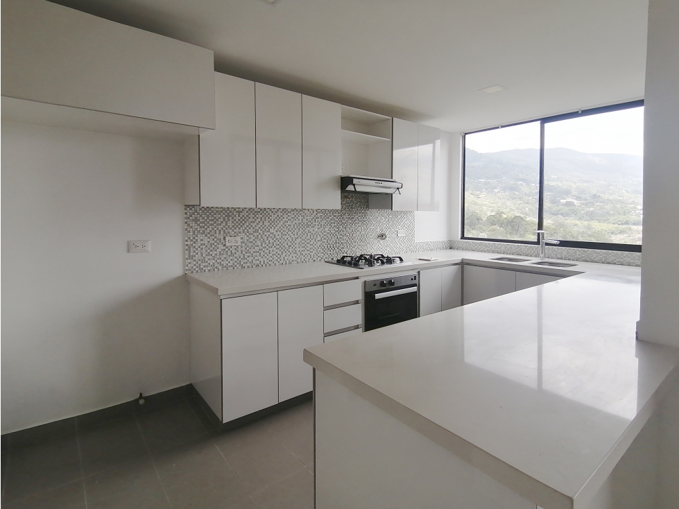 Venta Apartamento en Envigado, Loma de las Brujas. Moderno. Piso alto — foto 3