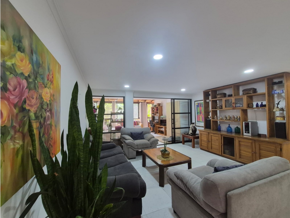 VENTA APARTAMENTO ENVIGADO SECTOR BOSQUES DE ZUÑIGA - PARA REMODELAR