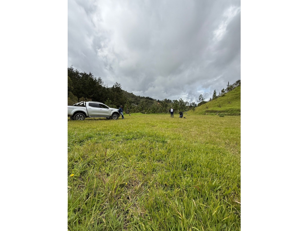 LOTE EN VENTA, HERMOSO, EL RETIRO V. EL CHUZCAL — foto 2