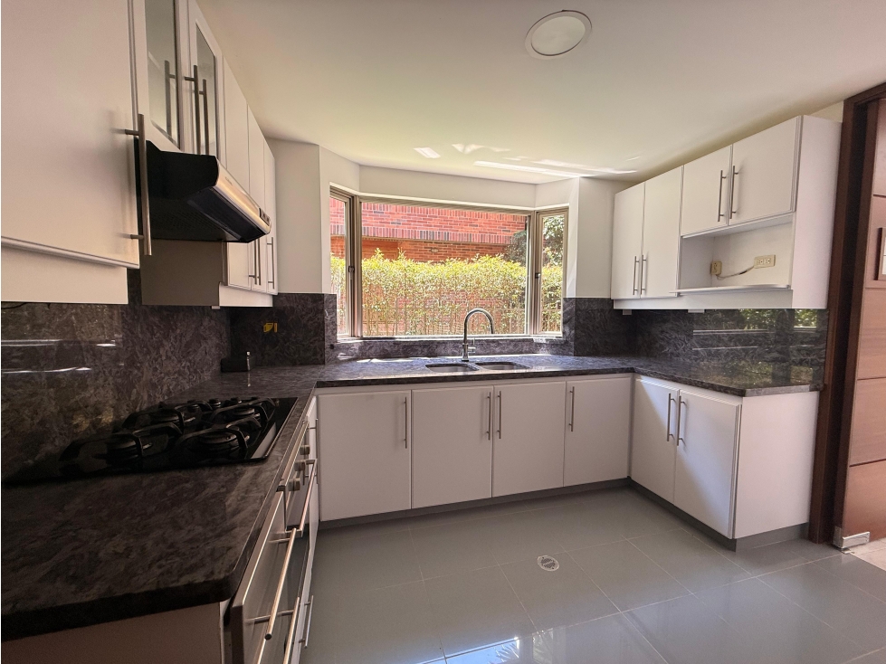 Venta Casa Sector Cola del Zorro. El Poblado 240m2 — foto 6