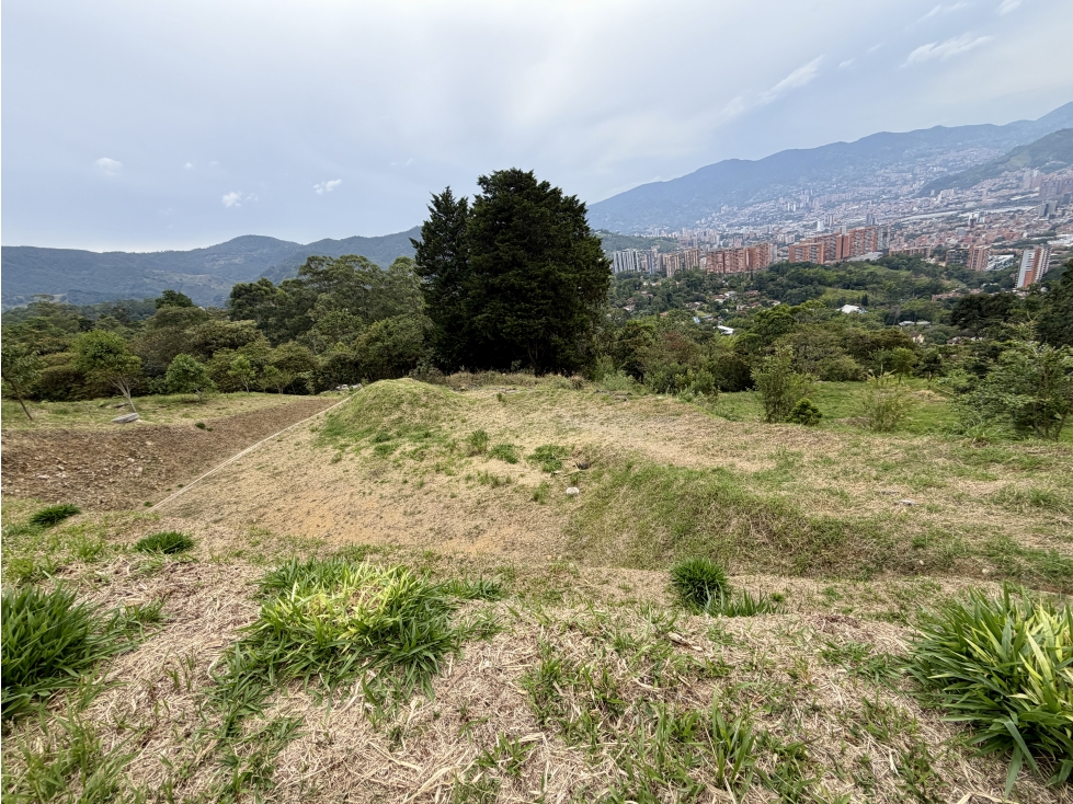 VENTA DE LOTE LOMA DEL ESCOBERO PARTE BAJA CON VISTA A LA CIUDAD — foto 3