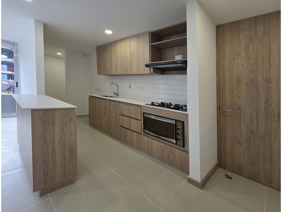 Venta Apartamento Camino Verde, Envigado. Para estrenar, oportunidad — foto 3