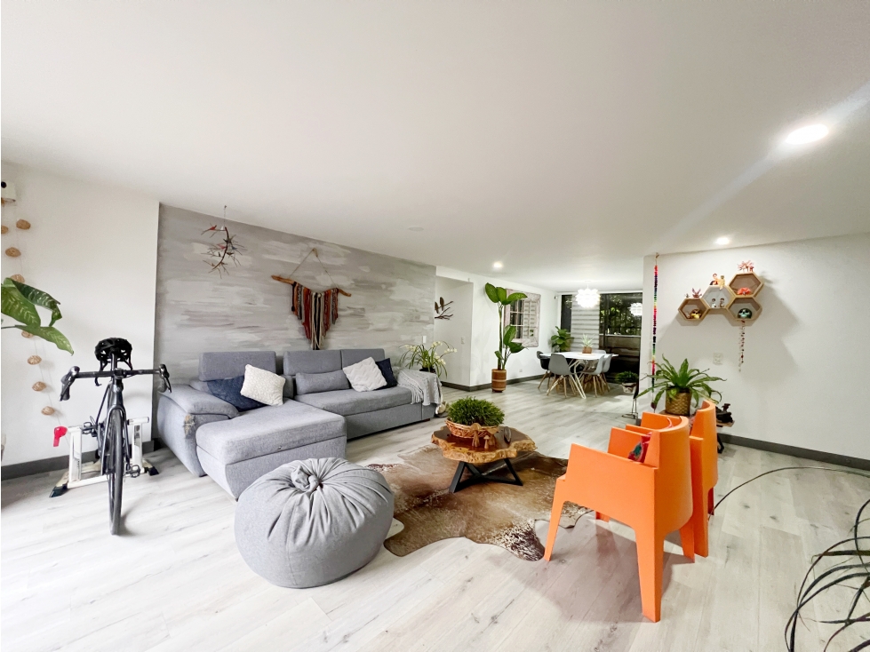 APARTAMENTO REMODELADO CON TERRAZA EL CAMPESTRE