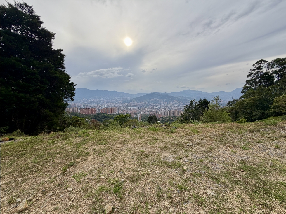 VENTA DE LOTE LOMA DEL ESCOBERO PARTE BAJA CON VISTA A LA CIUDAD — foto 4