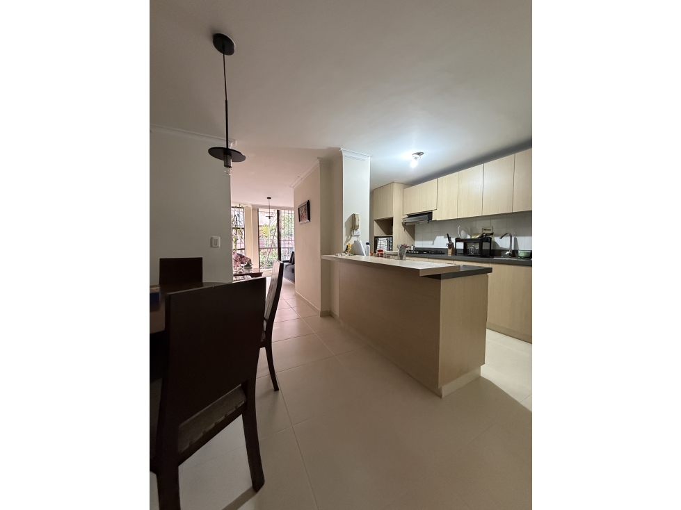APARTAMENTO EN VENTA, ENVIGADO, EL PORTAL, UBICACION PRIVILEGIADA. — foto 3