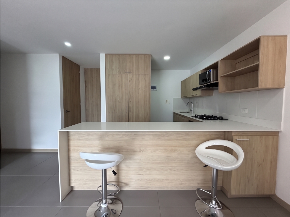 APARTAMENTO EN VENTA, ENVIGADO, LOMA DEL ESCOBERO X BRUJAS — foto 2