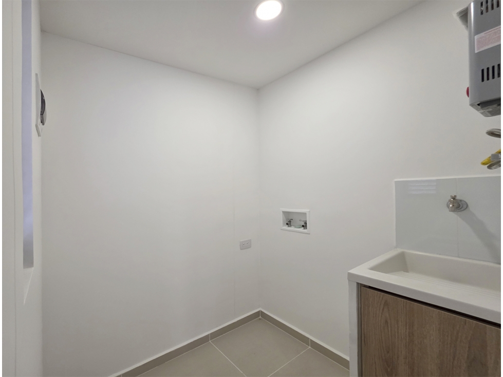 Venta Apartamento Camino Verde, Envigado. Para estrenar, oportunidad — foto 5