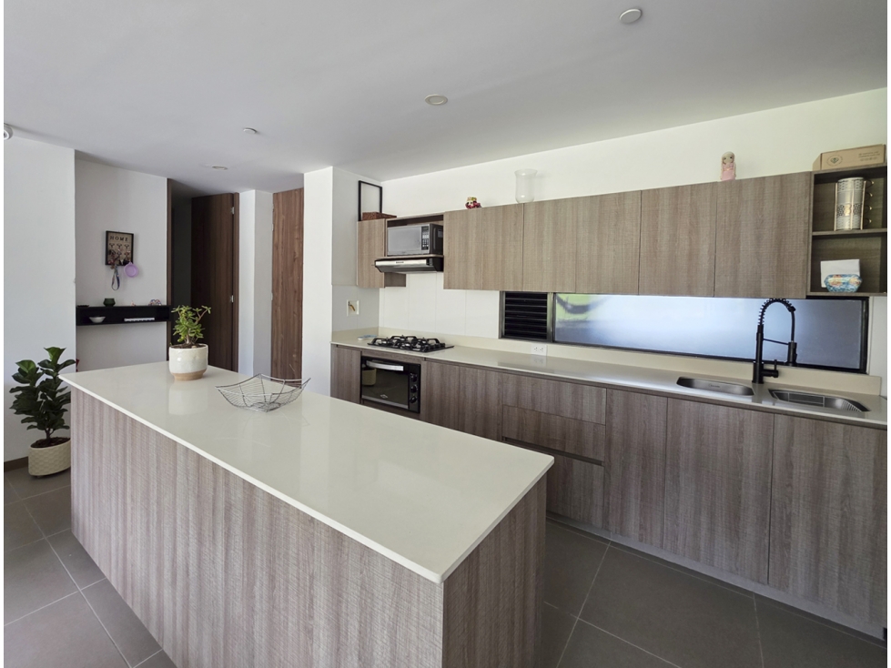 Venta apartamento Envigado, Loma del Escobero. Unidad súper completa. — foto 4