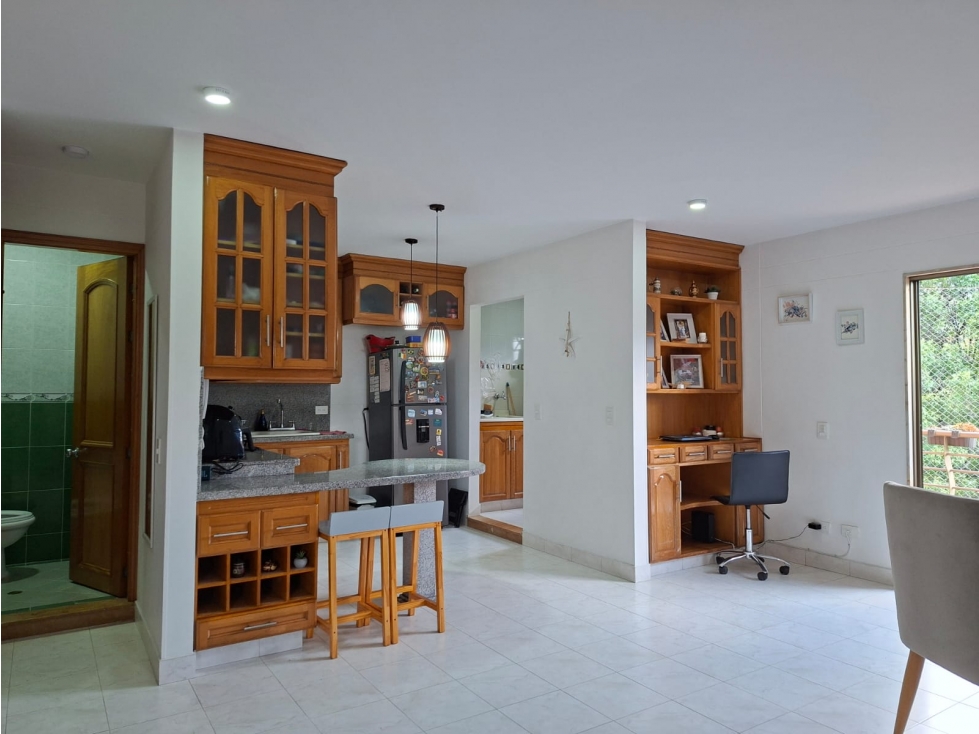 Venta apartamento duplex Envigado sector El Portal — foto 3