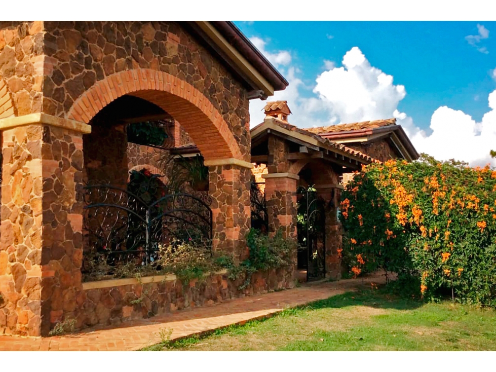 Villa estilo Toscano en VENTA en Mesa de los Santos - 5