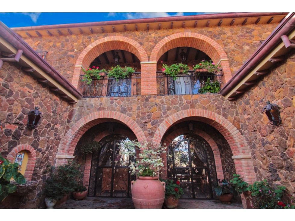 Villa estilo Toscano en VENTA en Mesa de los Santos - 4