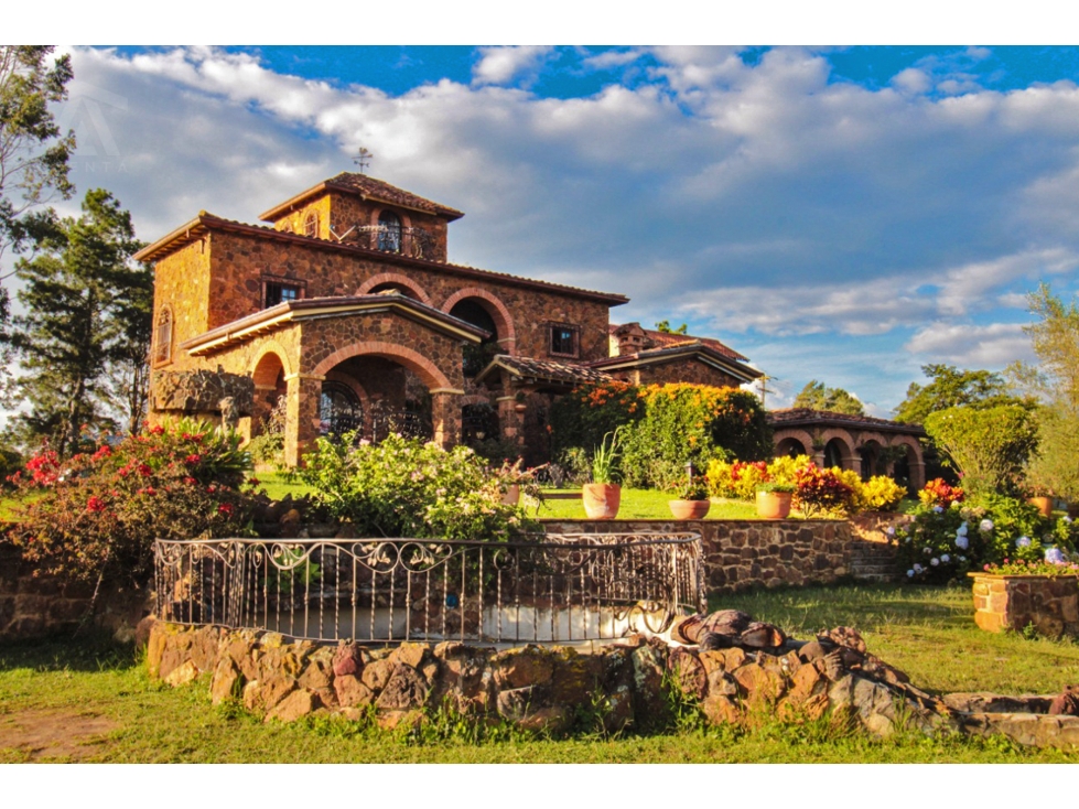 Villa estilo Toscano en VENTA en Mesa de los Santos - 2