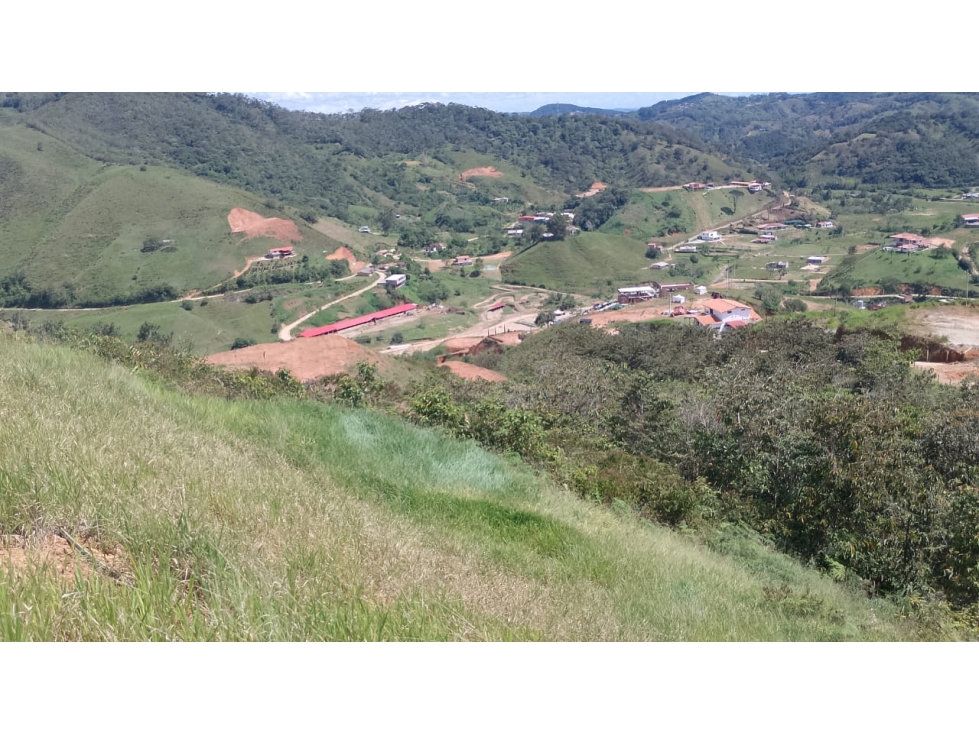 LOTE 3.333 MTS2 CLUB CAMPESTRE VILLA LAURA SAN ROQUE ANTIOQUIA - 1