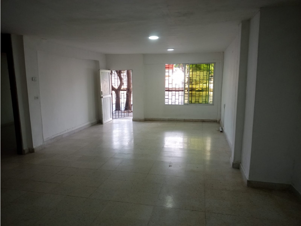 Vendo en oferta Casa dúplex por la Avenida Murillo en Barranquilla — foto 4