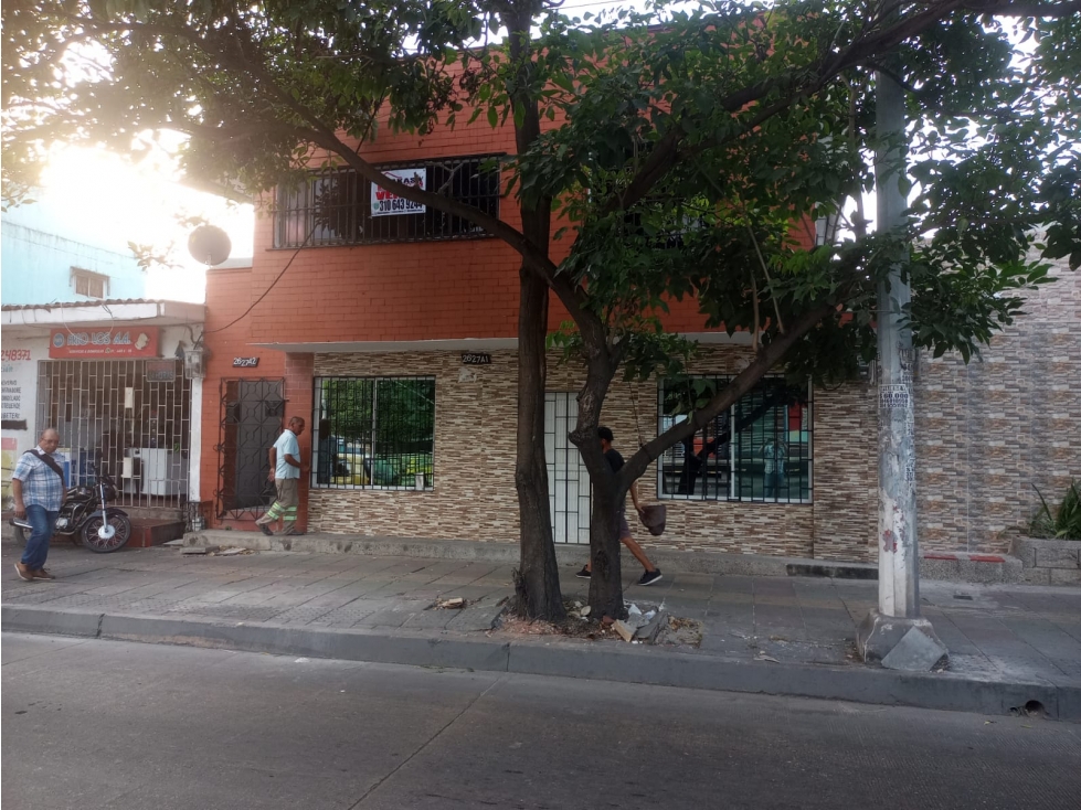 Vendo en oferta Casa dúplex por la Avenida Murillo en Barranquilla — foto 2