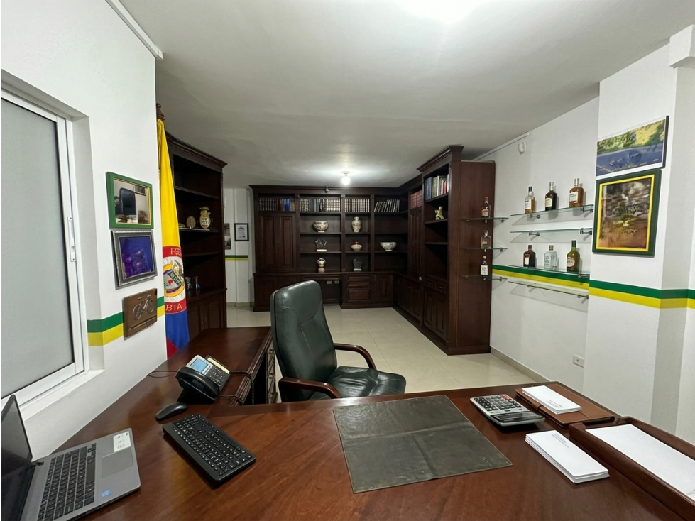 BODEGA EN VENTA O ALQUILER EN EL BARRIO COLSEGUROS CALI -OFICINAS — foto 3