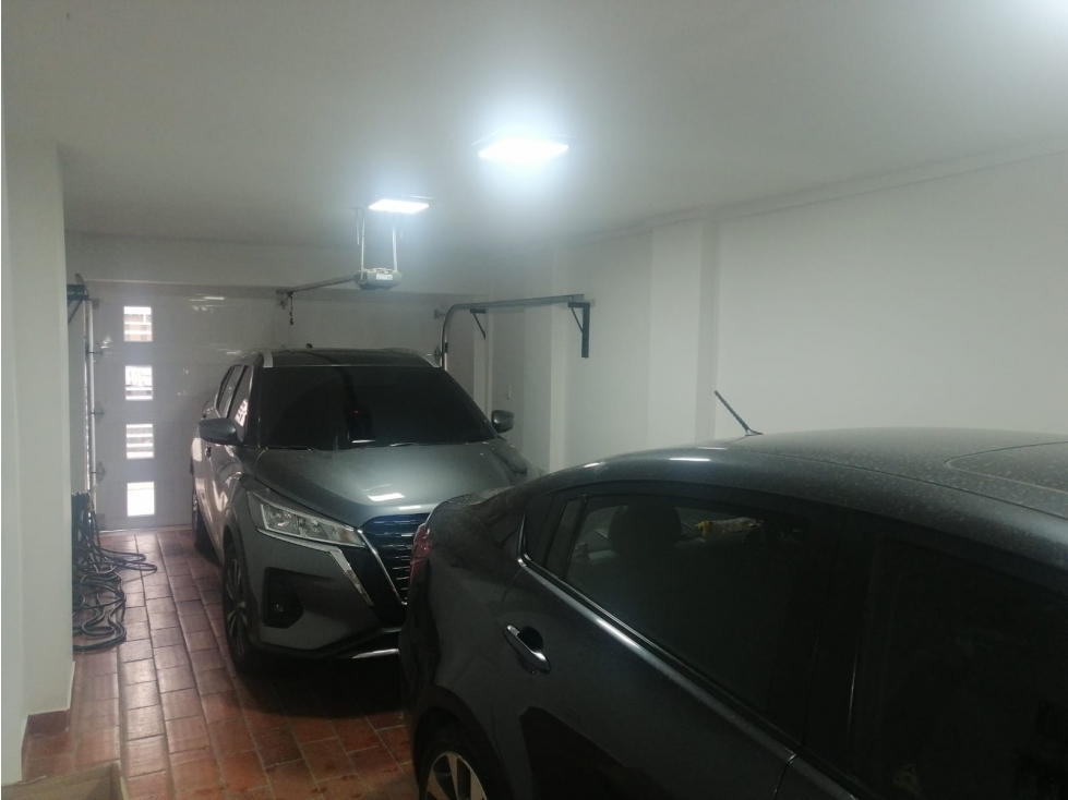 SE VENDE HERMOSA CASA EN CALI NORTE BARRIO LA FLORA GRAN OPORTUNIDAD — foto 4