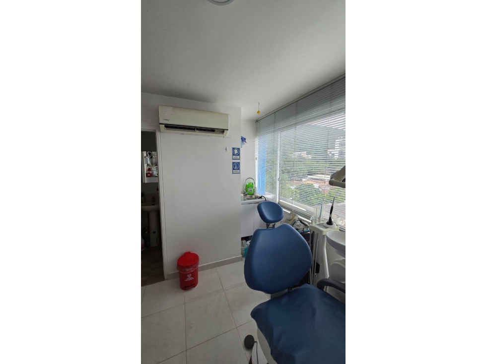 VENTA CONSULTORIO/OFICINA PISO 8 GRANADA