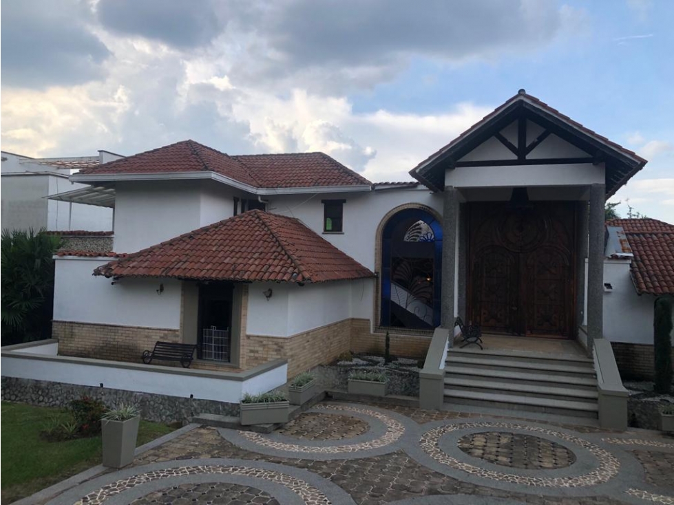 SE VENDE CASA CONDOMINIO PANCE CALI LUXURY ESPECIAL