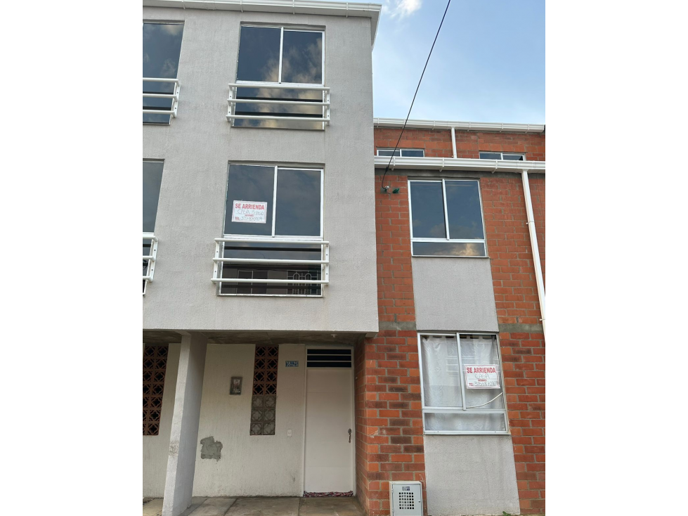 CASA EN VENTA EN EL EDEN DEL PARQUE