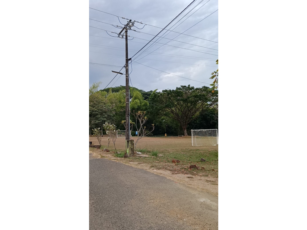 SE VENDE LOTE EN LA VIA POTRERITO JAMUNDI UNIDAD CERRADA - 4
