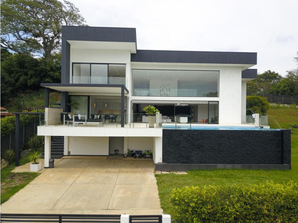 ALQUILER DE CASA JAMUNDI ALFAGUARA EXCLUSIVA GRAN AREA Y LUJO - 2