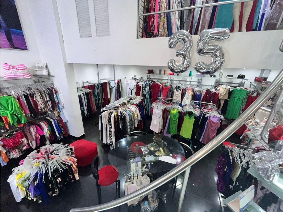 SE ALQUILA GRAN LOCAL EN SUR DE CALI COSMOCENTRO CON MEZANINE RENTABLE — foto 6