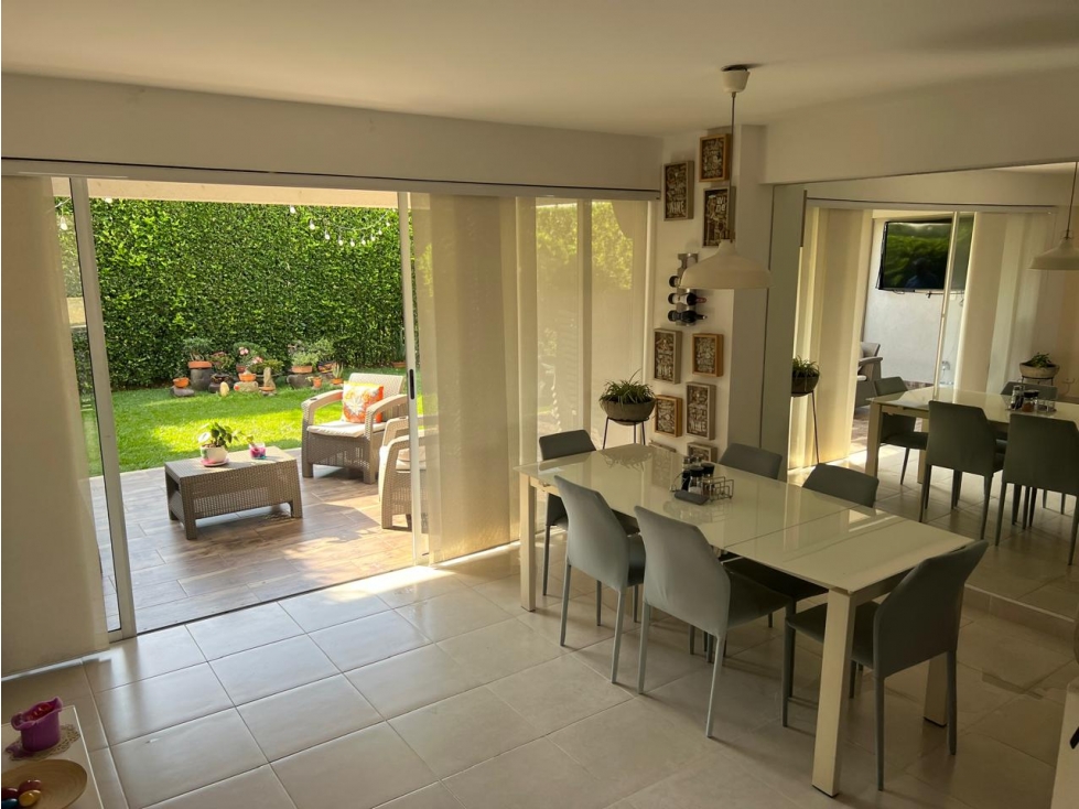 VENDE CASA ESQUINERA CASAZUL ALFAGUARA JAMUNDI — foto 2