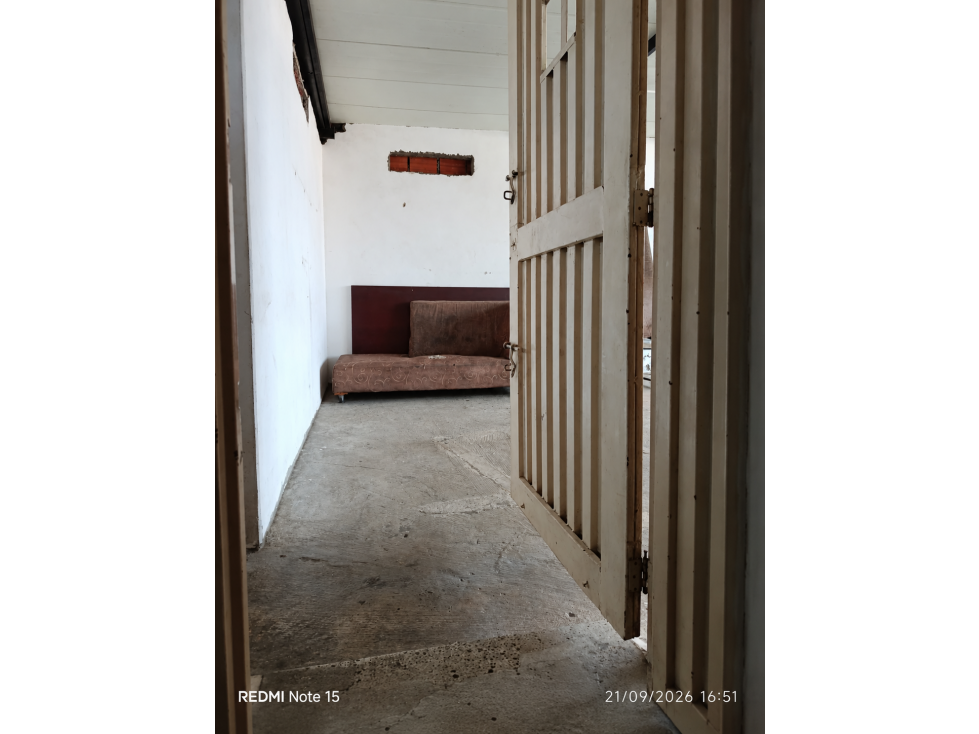 SE VENDE CASA EN EL BARRIO EL VALLADO CALI — foto 3