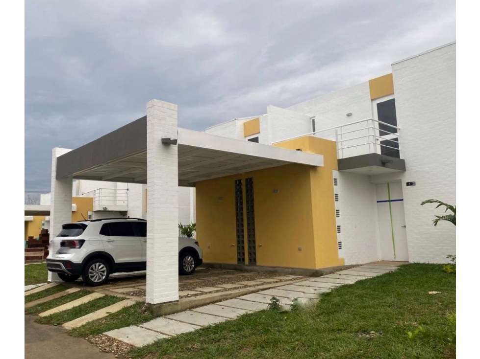 VENDO HERMOSA CASA EN EL CASTILLO, JAMUNDI, PARA ESTRENAR