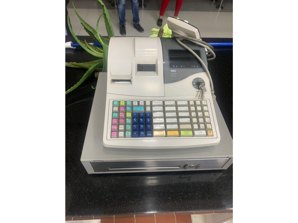 SE VENDE LOCAL EN BOGOTA EN EL CENTRO COMERCIAL GRAN ESTACION — foto 2