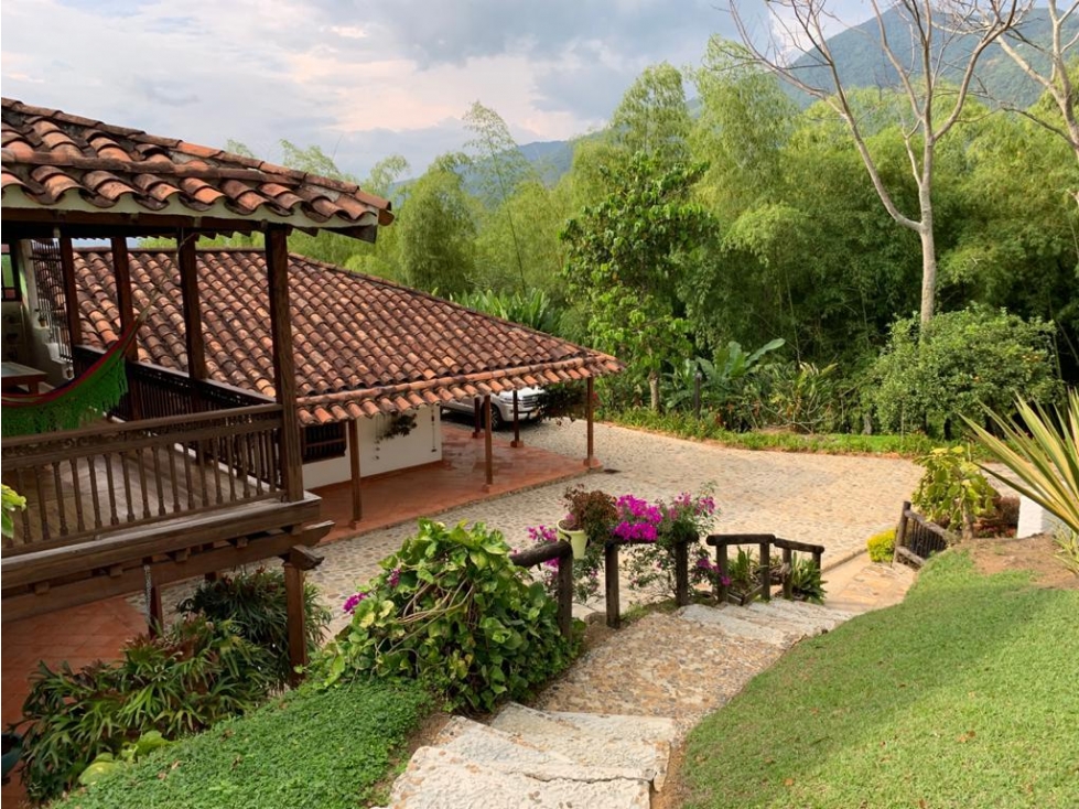VENTA DE GRAN FINCA PRODUCTIVA Y DE LUJO EN VENECIA ANTIOQUIA - 2