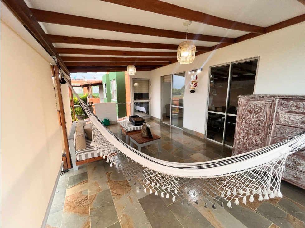 CASA EN VENTA EN JAMUNDÍ - VISTA AL PARQUE Y AMPLIOS ESPACIOS — foto 3