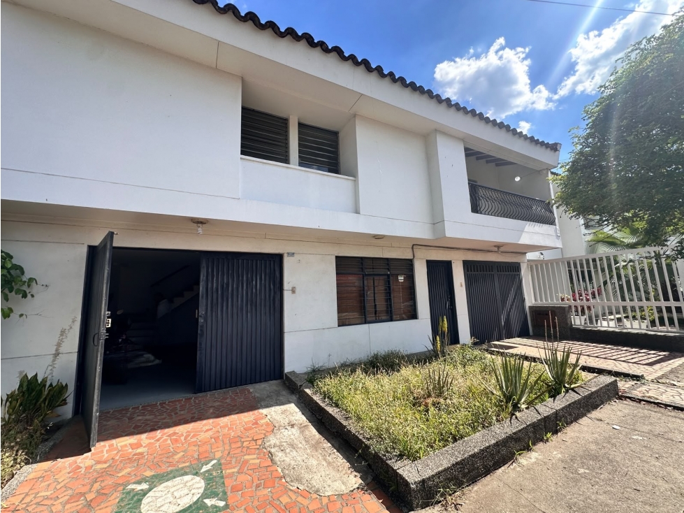 SE ALQUILA CASA PARA NEGOCIO EN LA FLORA NORTE DE CALI — foto 2
