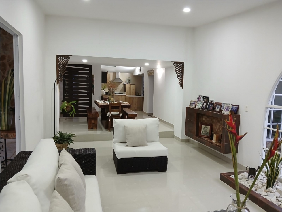 VENTA CASA EN LAS MERCEDES CON CASA DE HUESPEDES — foto 3