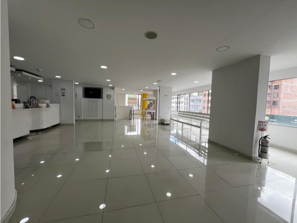 ALQUILER LOCAL COMERCIAL EN CHAPINERO — foto 3