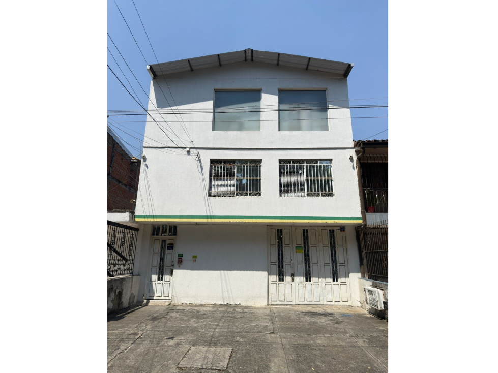BODEGA EN VENTA O ALQUILER EN EL BARRIO COLSEGUROS CALI -OFICINAS — foto 2