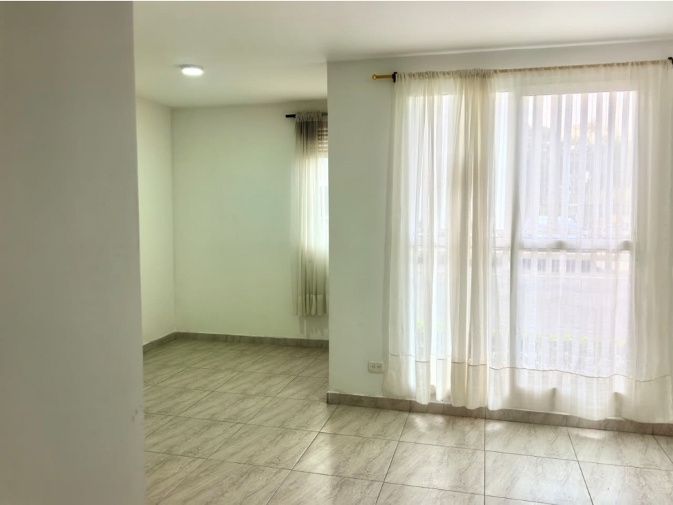 VENTA DE APARTAMENTO EN UN PRIMER PISO AL SUR DE CALI — foto 6