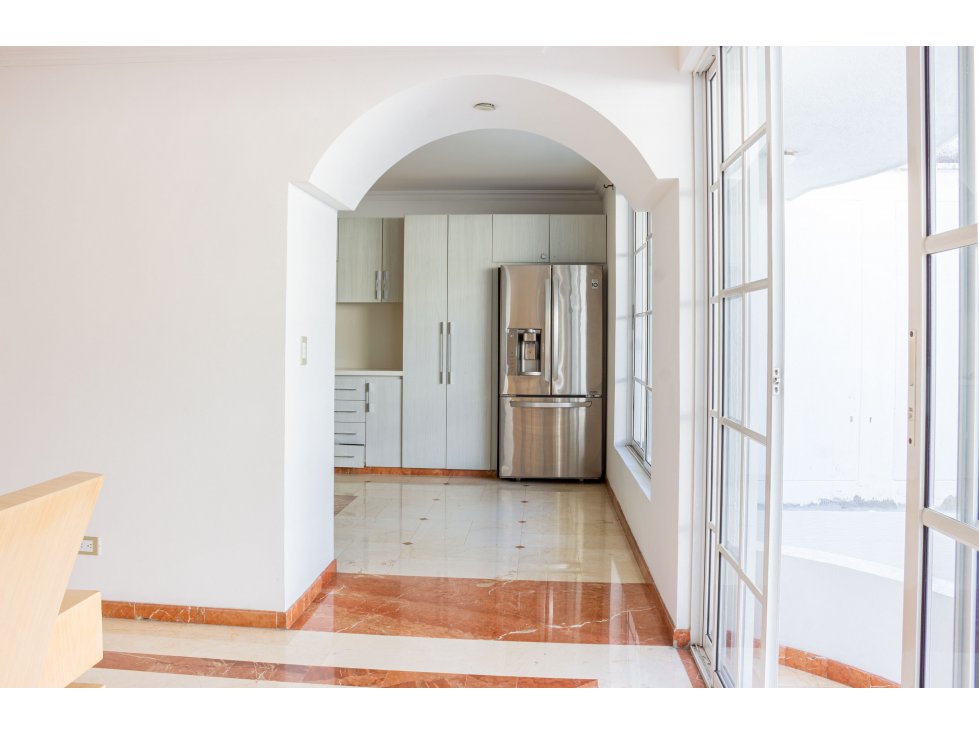 SE VENDE CASA EN CALI EL INGENIO CON PISCINA PARQ. 4 CARROS LUJO — foto 6
