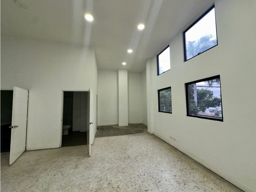LOCAL EN ALQUILER DE 180 M² | UBICACIÓN ESTRATÉGICA EN EL SUR DE CALI — foto 6