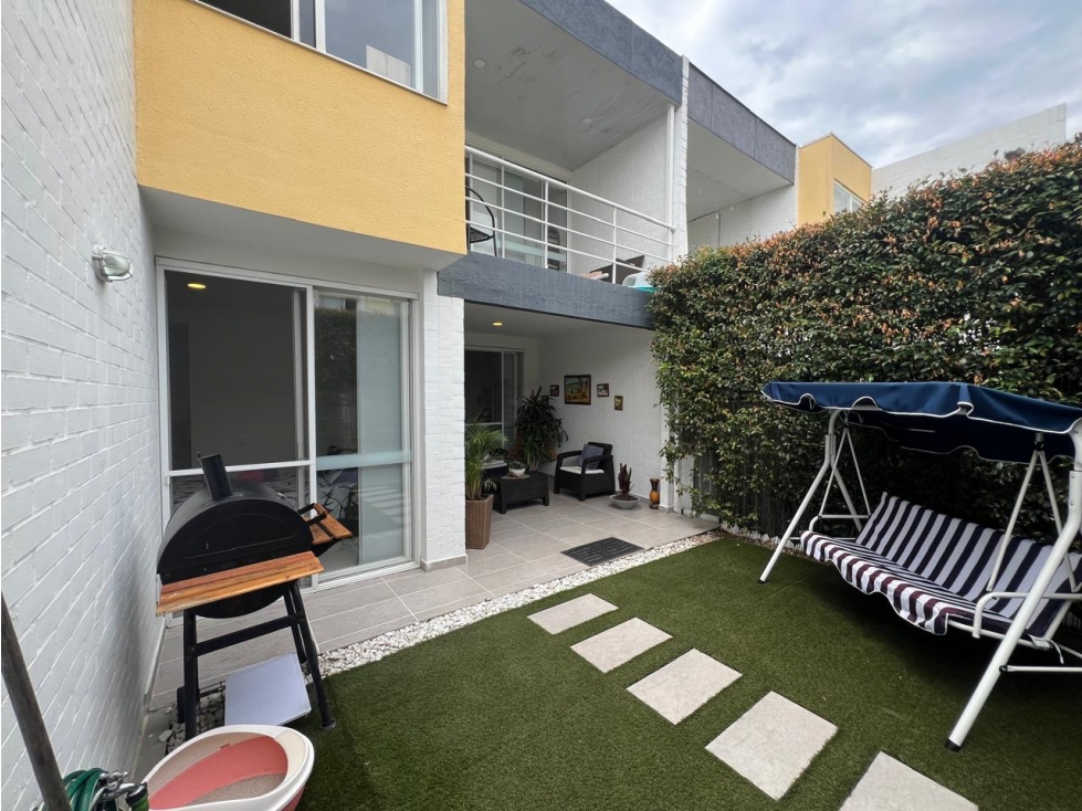 SE VENDE CASA EN EL CASTILLO COMO NUEVA — foto 6