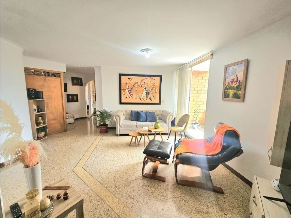 SE VENDE APARTAMENTO EN LAURELES ESTADIO