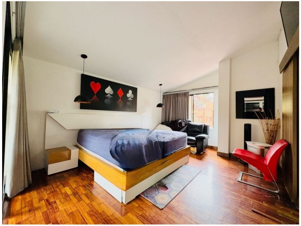 CASA DE TRES NIVELES PARA LA VENTA EN EL POBLADO CERCA AL TESORO — foto 6
